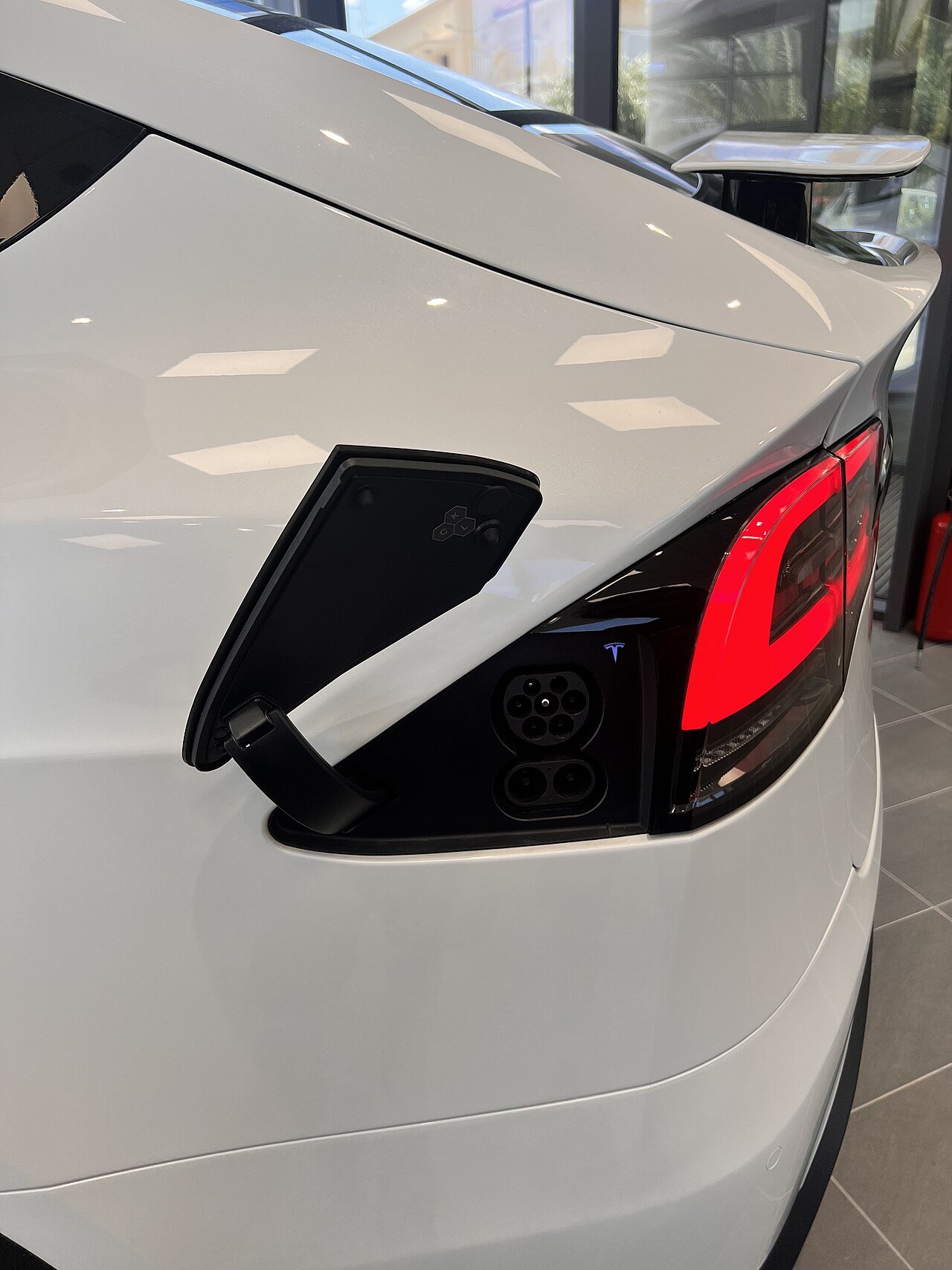 Tesla może wrócić do sprzedaży Modelu 3 z USA w Kanadzie